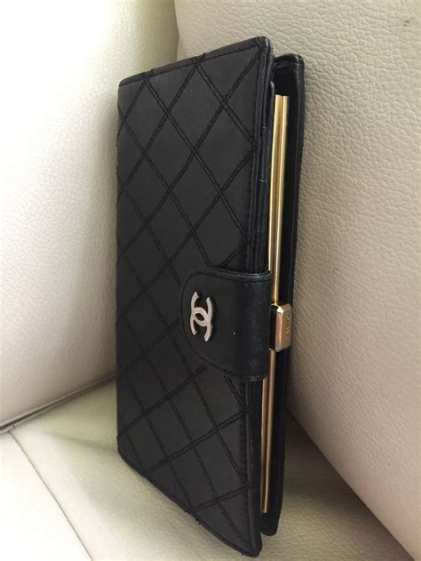 Chanel wallet vintage